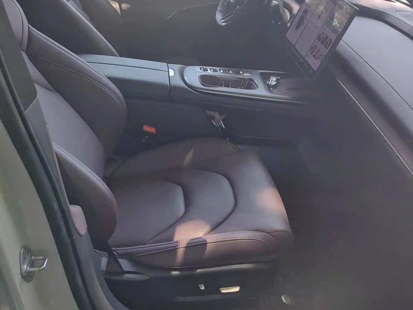 Xiaomi Auto Xiaomi SU7 2024 AWD Extended Range Advanced Smart Driving Max Edition фото 10