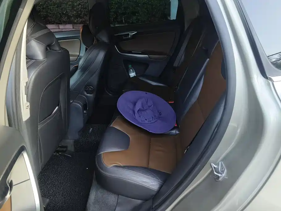 Volvo XC60 (Import) 2014 2014 Facelift T5 Elegance