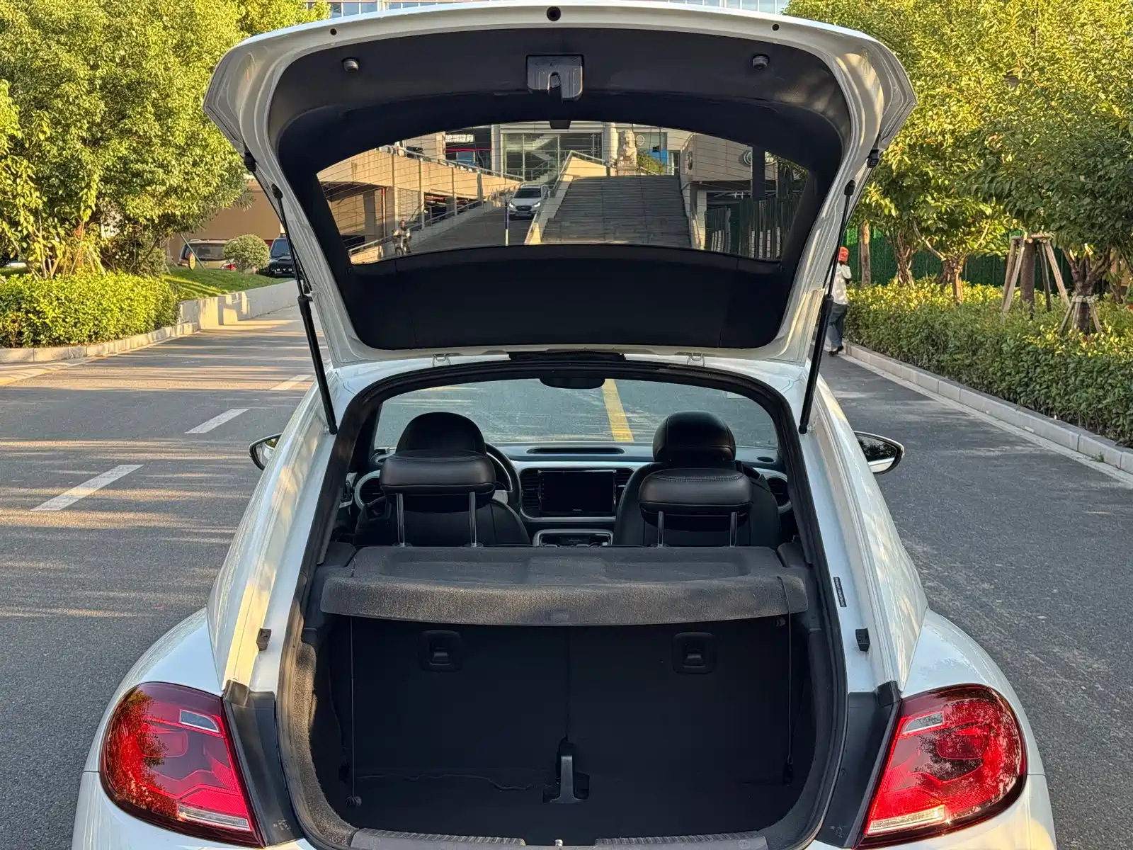 Photo 18 - Volkswagen Beetle