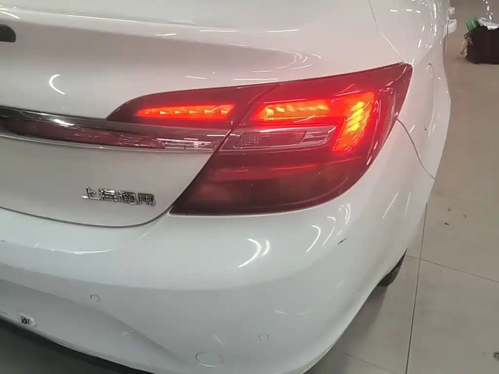 Фото 8 - Buick Regal