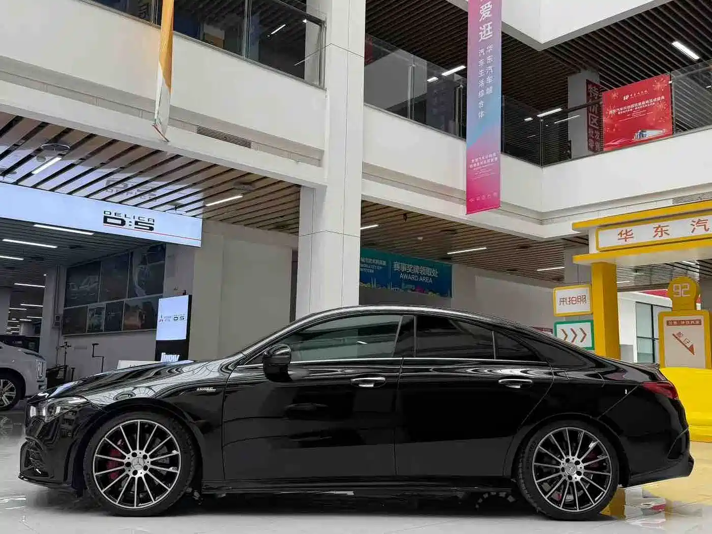 Mercedes-Benz CLA AMG 2023 AMG CLA 35 4MATIC фото 5
