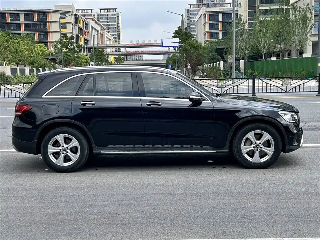 Mercedes-Benz GLC 2020 Facelift GLC 260 L 4MATIC Dynamic фото 7