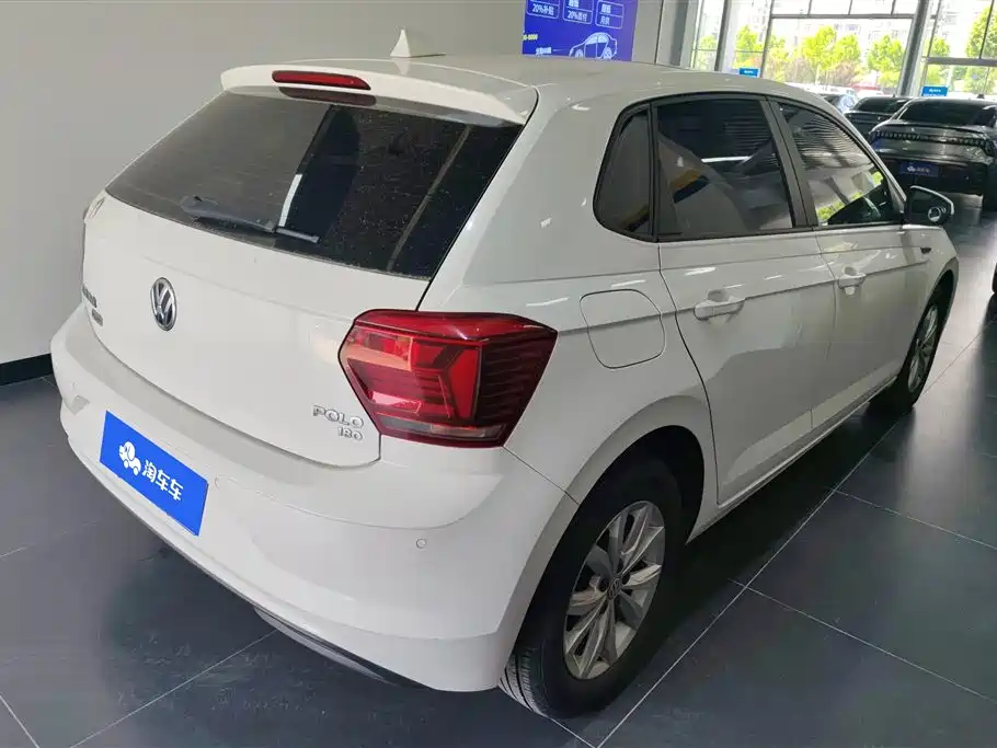 Volkswagen Polo 2019 Plus 1.5L Automatic Colorful Tech Edition фото 3