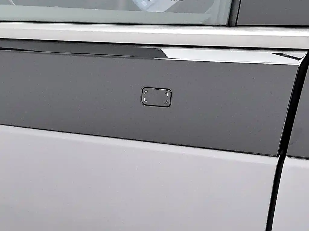 HiPhi Y 2023 2023 560km Elite Edition