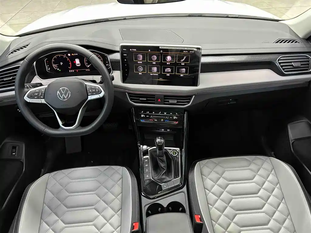 Volkswagen Tayron 2023 280TSI 2WD Luxury Plus Advanced Edition фото 2