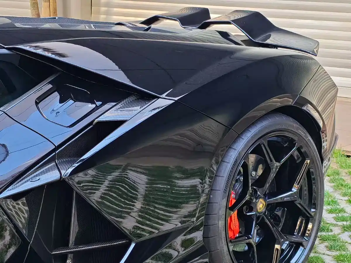 Lamborghini Revuelto 2025 2023 6.5L PHEV Standard