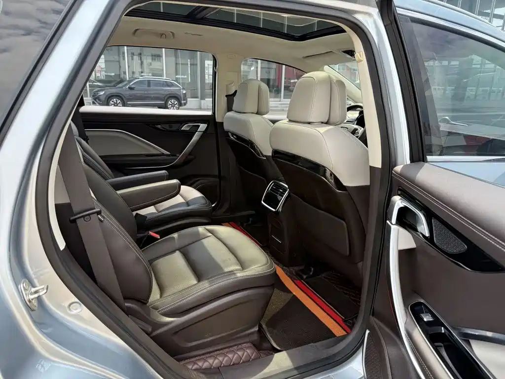 Geely Jiaji New Energy 2020 2019 1.5TD PHEV Premium