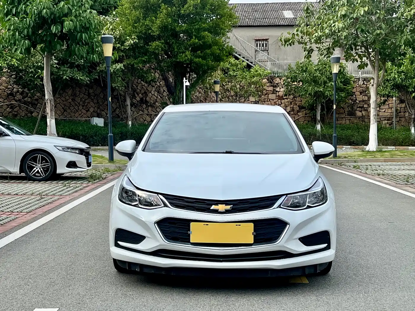 Chevrolet Cruze 2017 1.5L Manual Pioneer фото 3