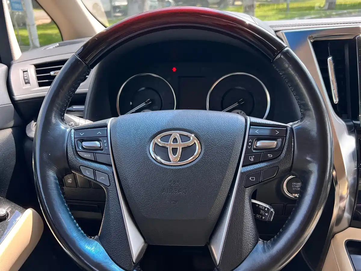 Toyota Alphard 2015 3.5L Luxury Edition фото 4