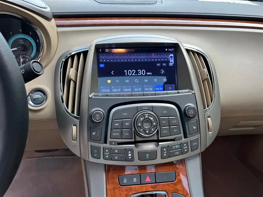 Buick LaCrosse 2012 2.4L SIDI Luxury Edition фото 12