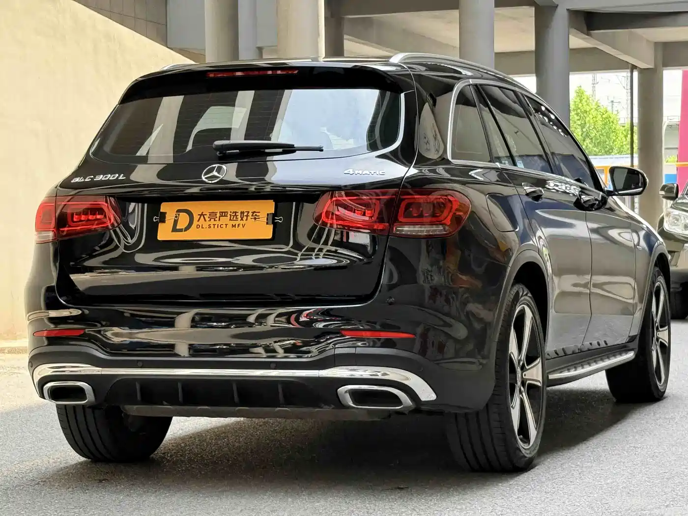 Mercedes-Benz GLC 2022 Facelift GLC 300 L 4MATIC Dynamic Collector's Edition фото 4