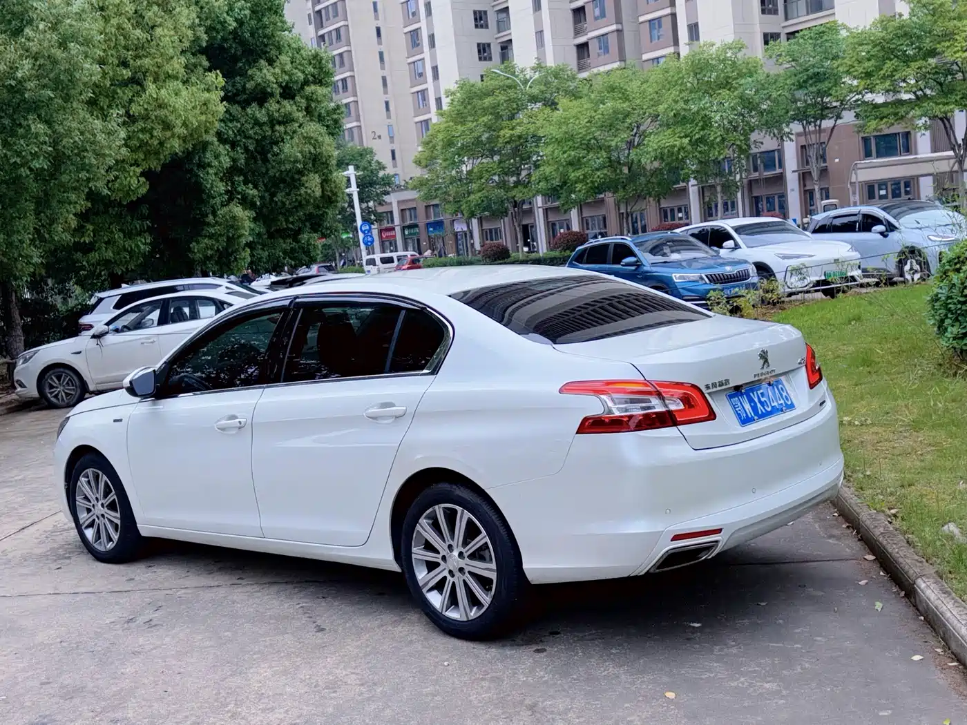 Peugeot 408 2018 350THP Automatic Luxury Edition фото 4