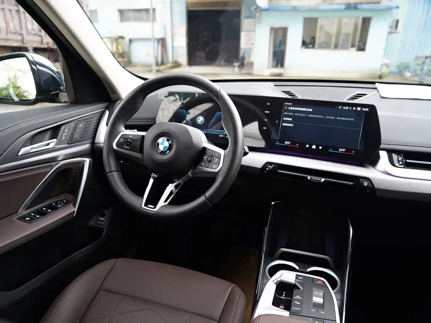 BMW X1 2024 sDrive25Li M Sport Package фото 13