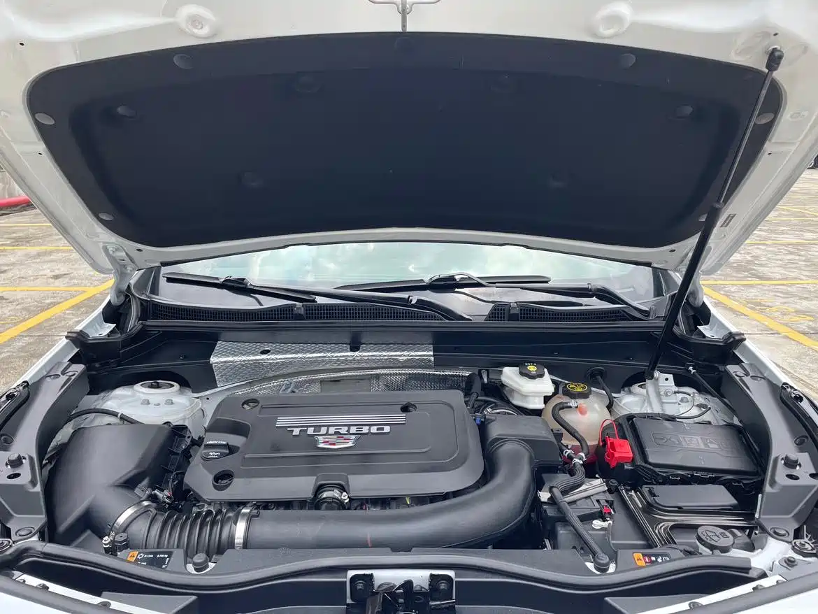 Cadillac XT4 2022 28T FWD Style фото 21