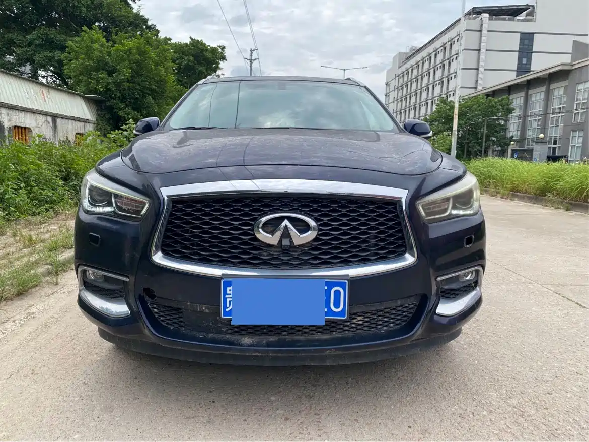 Photo 2 - Infiniti QX60 (Import)