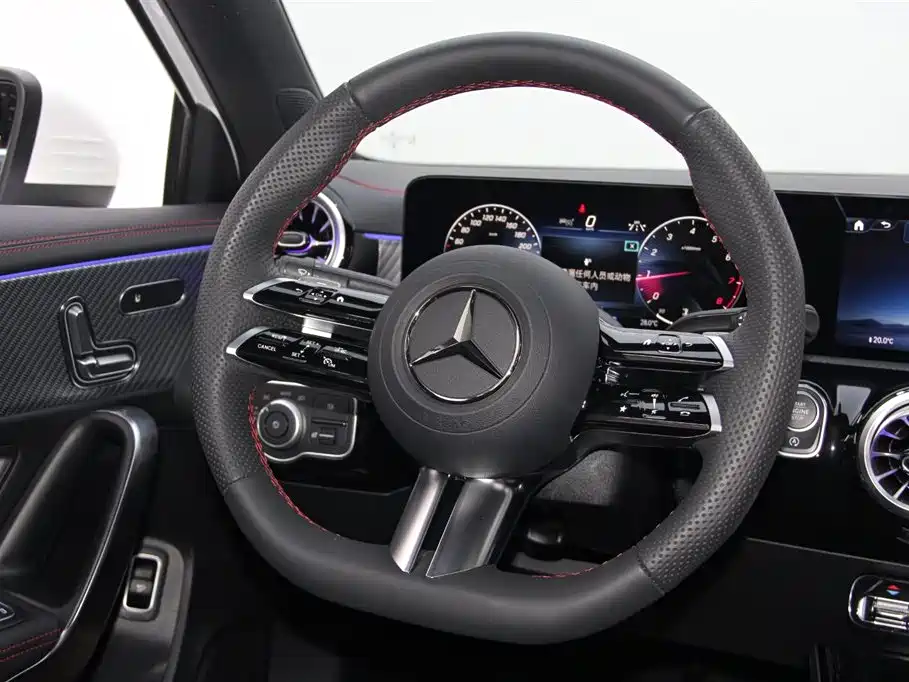 Mercedes-Benz A-Class 2024 A 200 L Fashion Edition фото 12