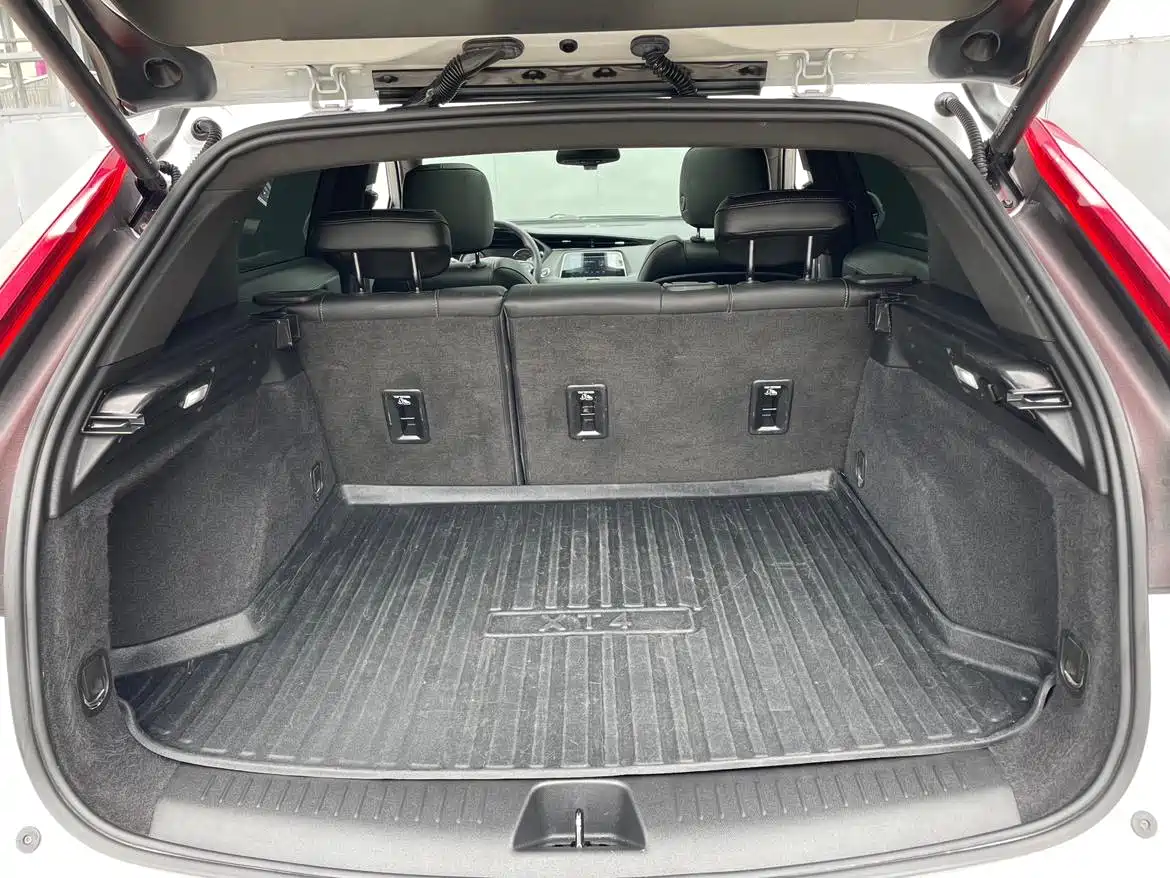 Cadillac XT4 2022 28T FWD Style фото 27