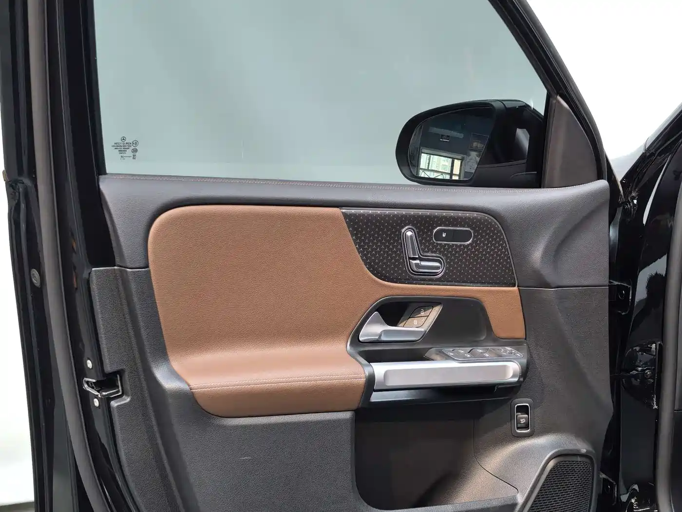 Mercedes-Benz GLB 2025 GLB 220 Dynamic фото 8