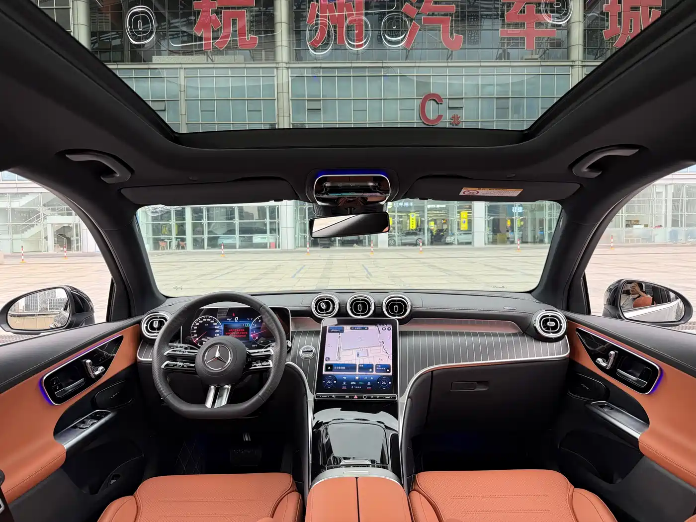 Mercedes-Benz GLC 2024 GLC 260 L 4MATIC Luxury 5-seater фото 16