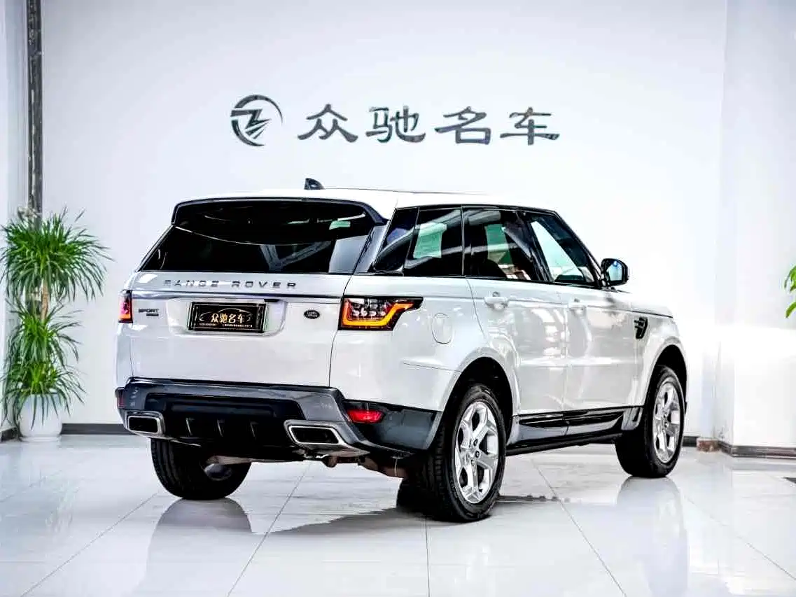 Land Rover Range Rover Sport PHEV 2018 Model P400e фото 10