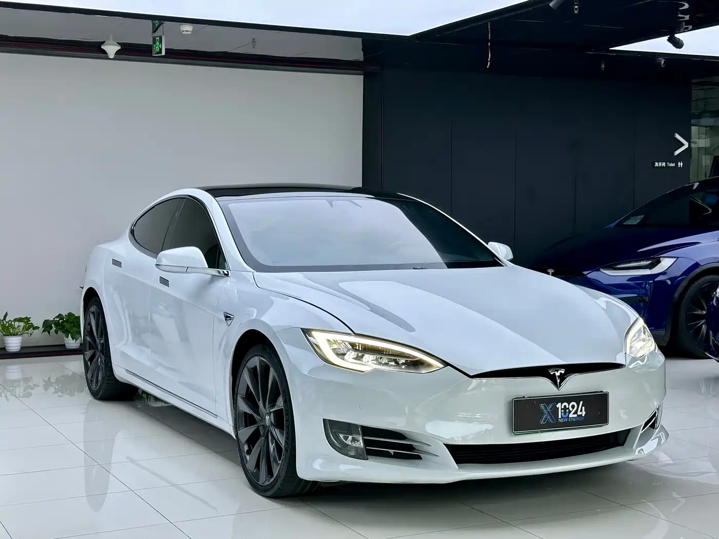 Tesla Model S 2018 2017 Model S 100D Long Range