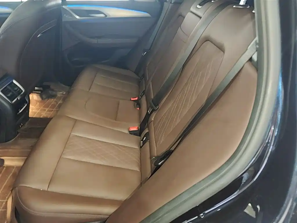 BMW iX3 2022 Innovation Leader фото 17