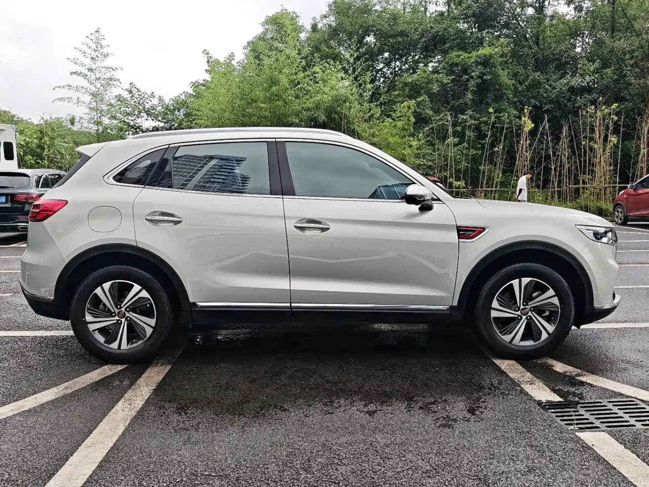 Hongqi HS5 2019 2.0T Smart Connect Enjoy Edition фото 27