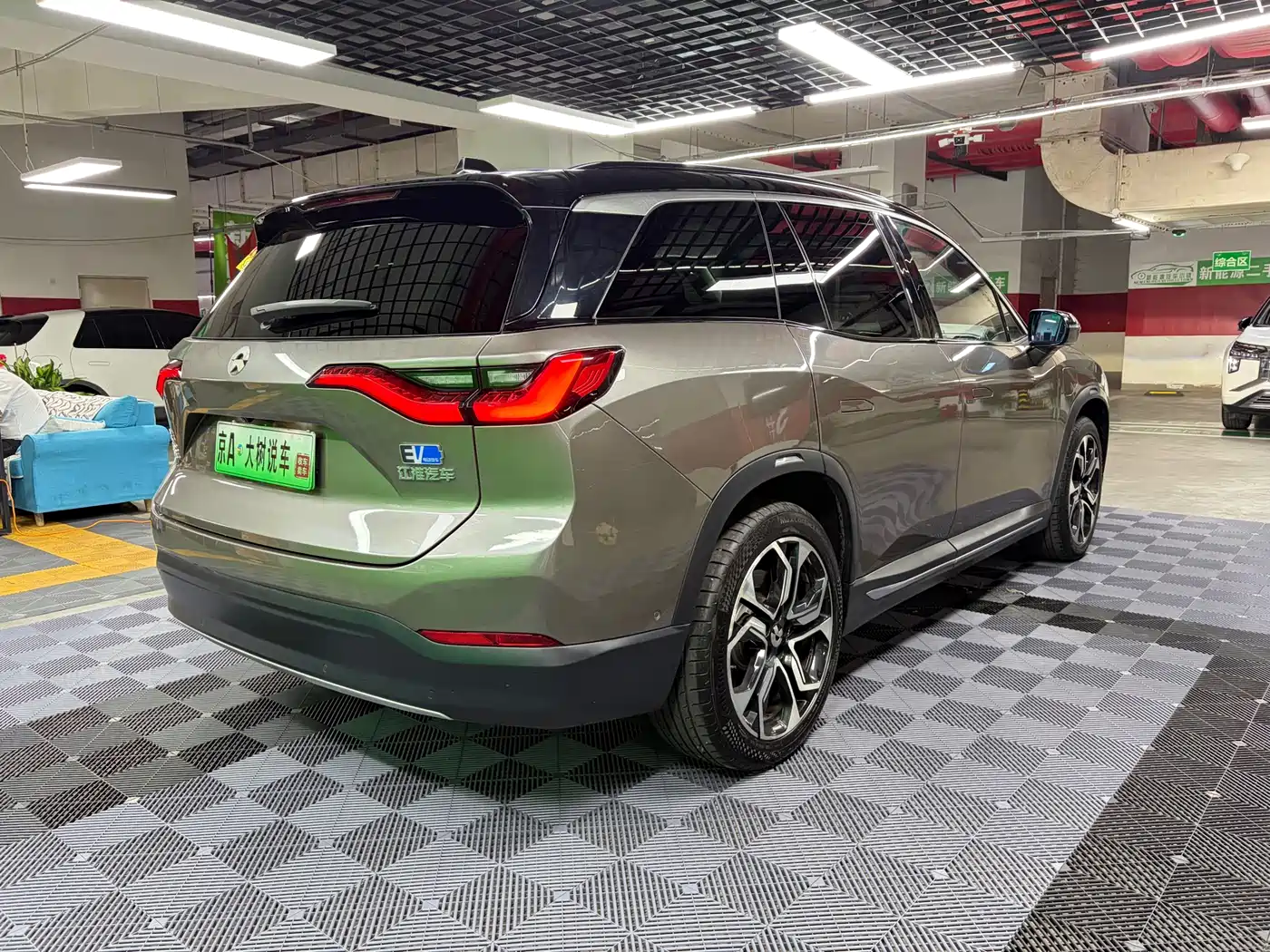 NIO ES8 2018 2018 Founder Edition