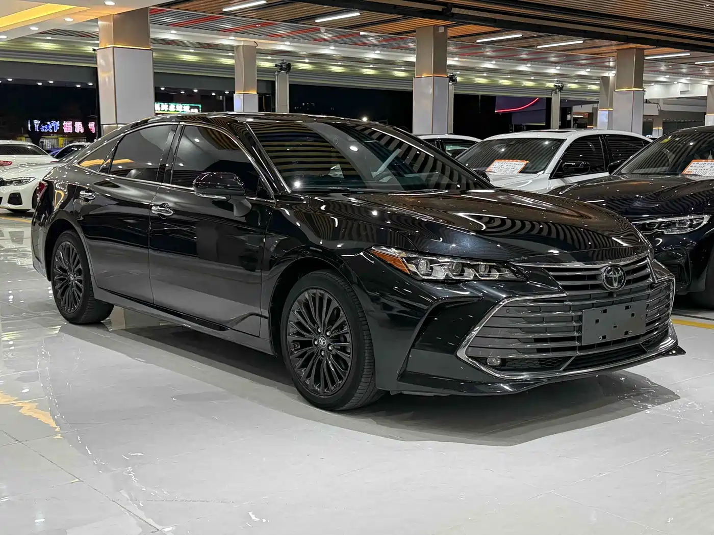Toyota Avalon 2019 2.5L Touring Premium (China V) фото 3