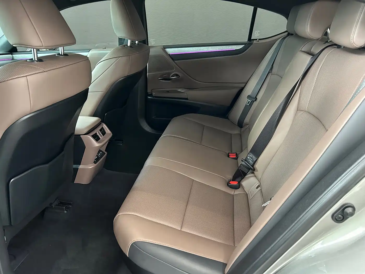 Lexus ES 2025 2025 300h Ultimate Edition