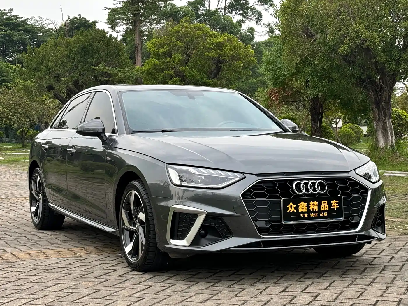 Audi A4L 2021 40 TFSI Premium Life Edition фото 3