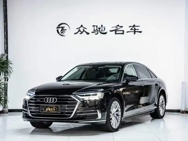 AUDI A8