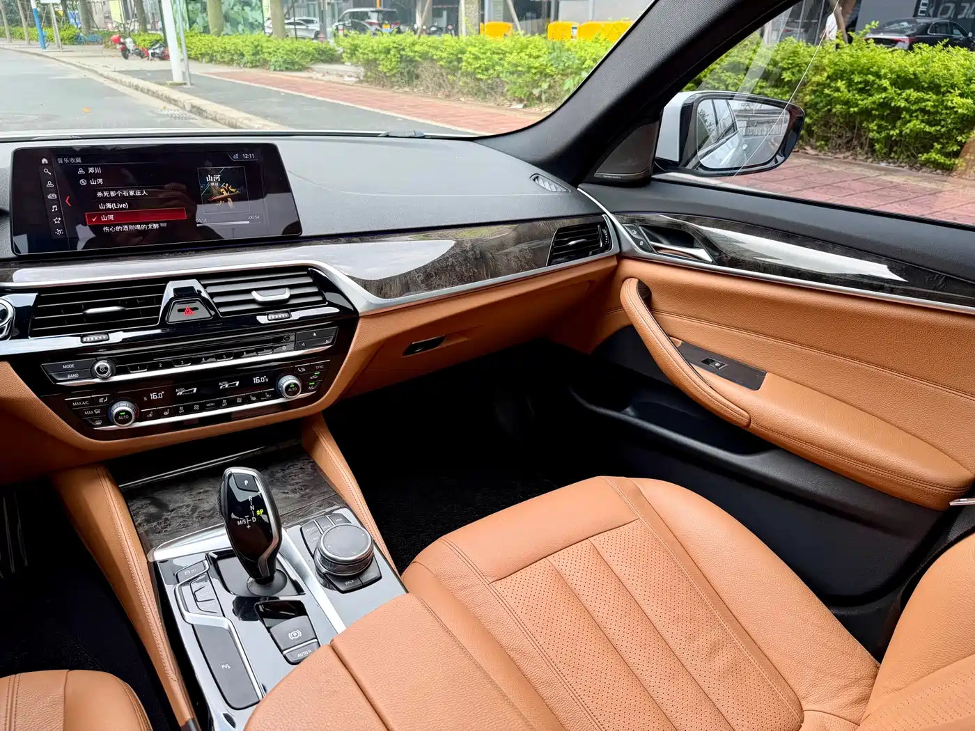 BMW 5 Series 2018 530Li Leading M Sport Package фото 26
