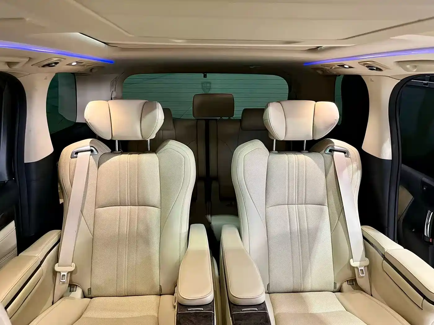 Toyota Alphard 2020 Hybrid 2.5L Premium Edition фото 13