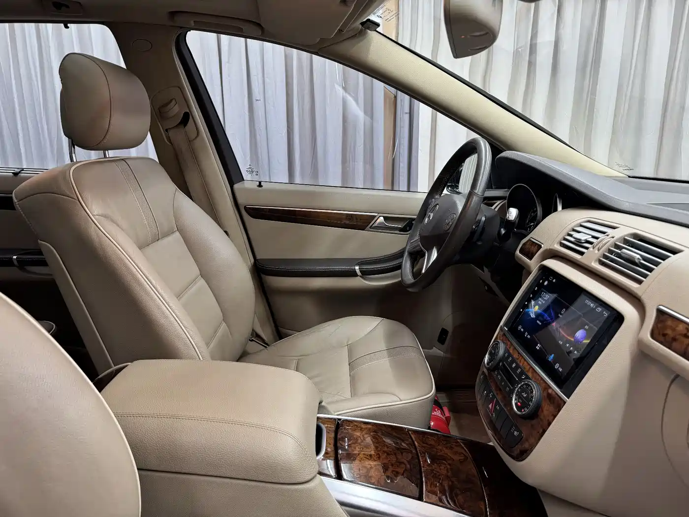 Mercedes-Benz R-Class 2011 R 350 L 4MATIC фото 22
