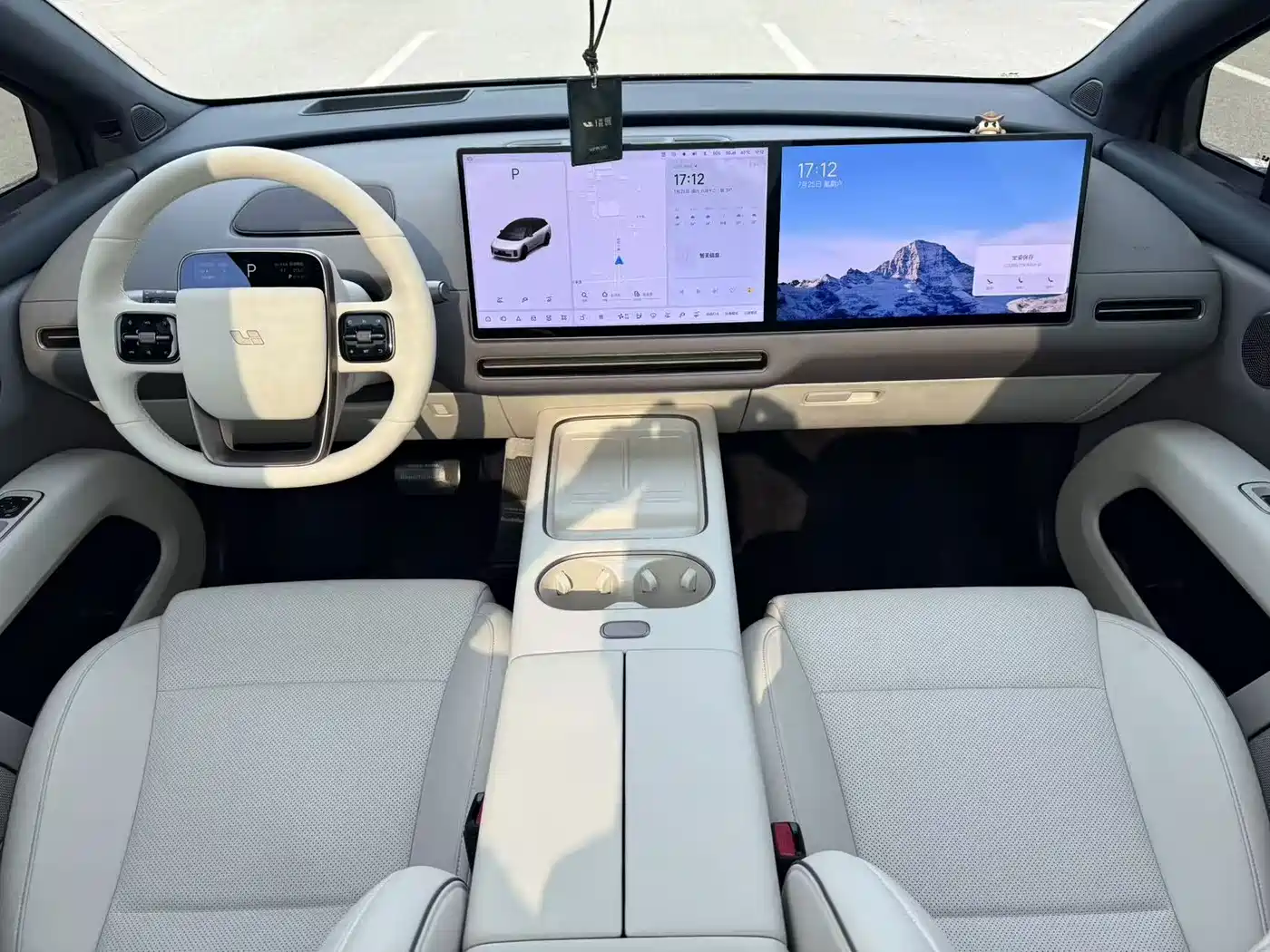 Li Auto i6 2026 2025 2WD Base Model