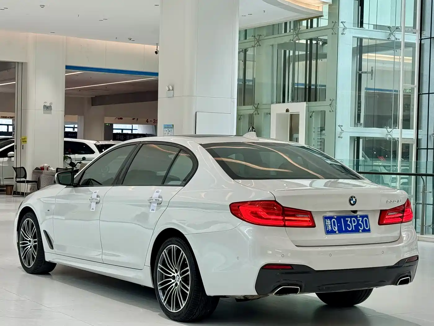 BMW 5 Series 2018 Facelift 530Li Exclusive M Sport Package фото 8