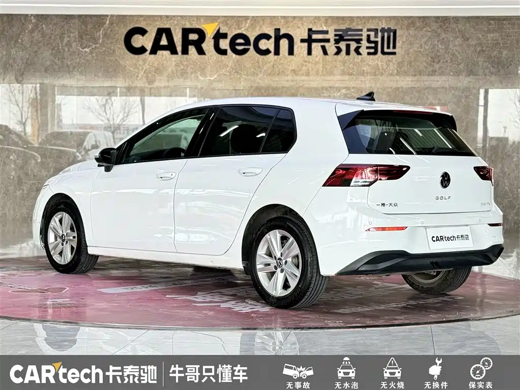 Volkswagen Golf 2023 Model 200TSI DSG фото 7