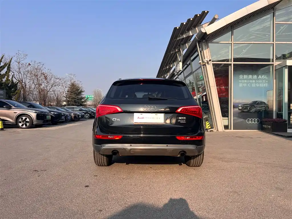 Audi Q5 2012 2.0TFSI Technology фото 3
