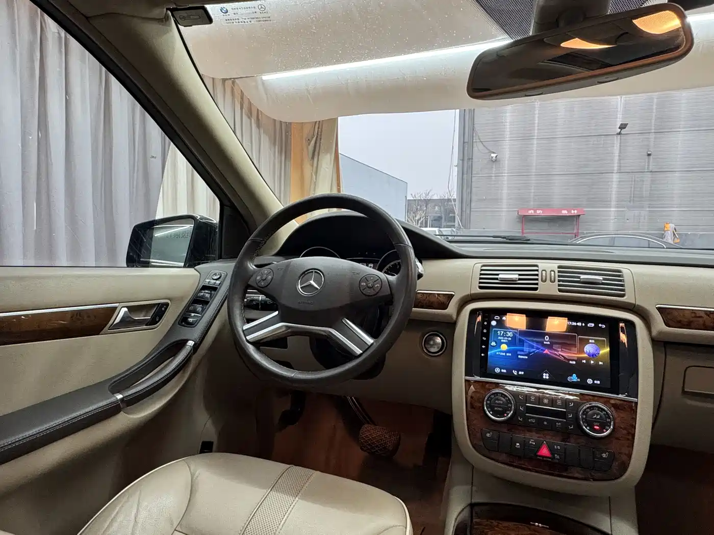 Mercedes-Benz R-Class 2011 R 350 L 4MATIC фото 16