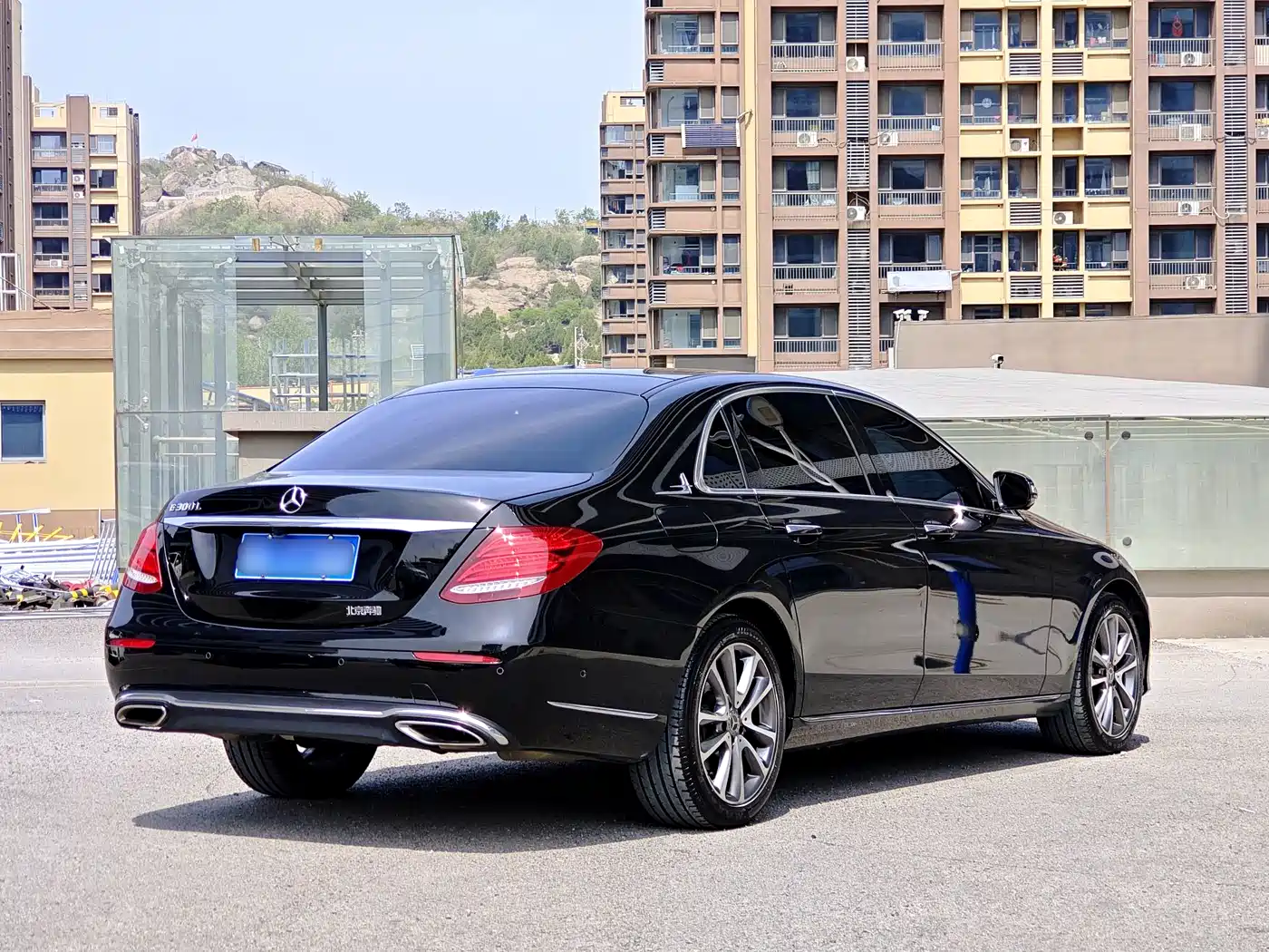 Mercedes-Benz E-Class 2019 E 300 L Luxury фото 4