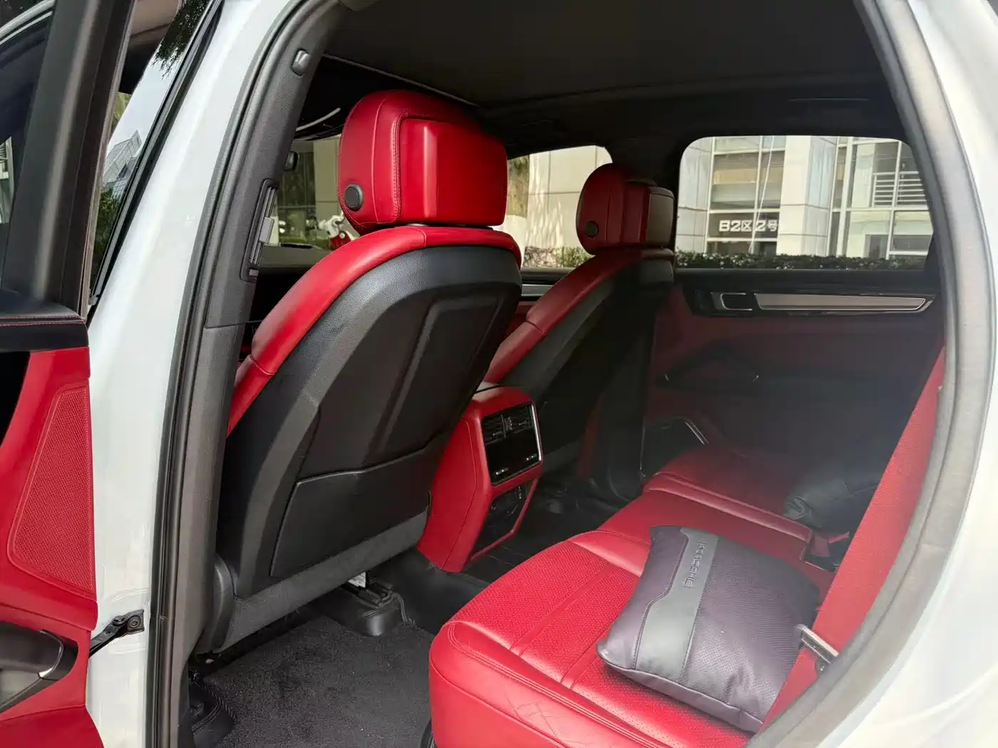 Porsche Cayenne 2023 Cayenne 3.0T Platinum Edition фото 7