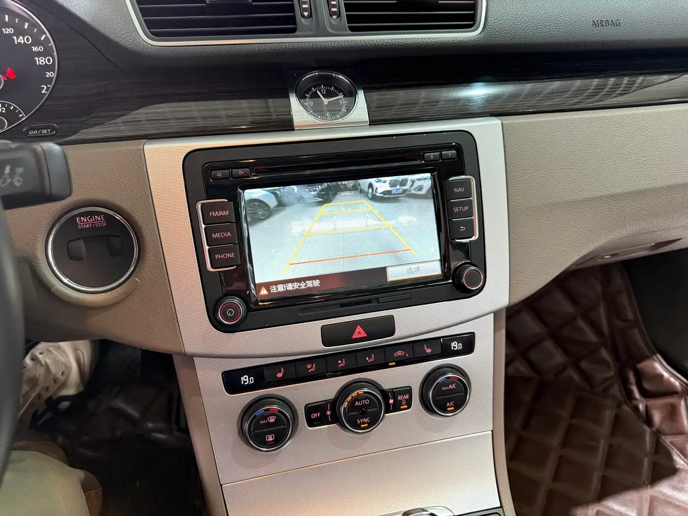Volkswagen Magotan 2013 1.8TSI Premium фото 14