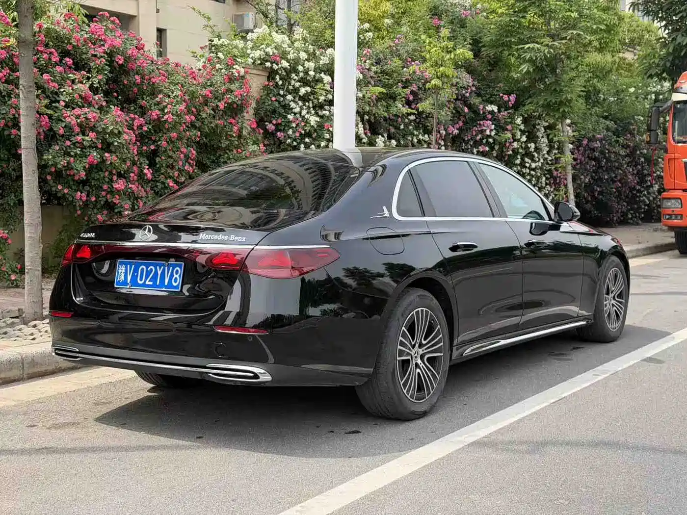 Mercedes-Benz E-Class 2024 Facelift E 260 L фото 9
