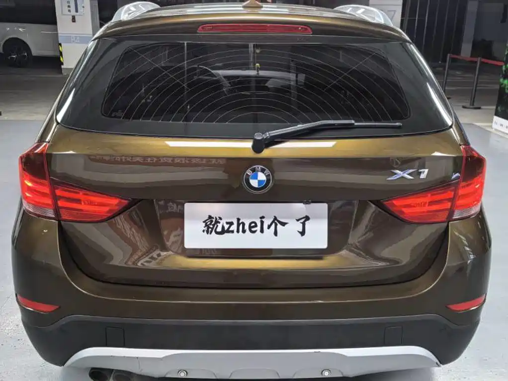 Фото 8 - BMW X1
