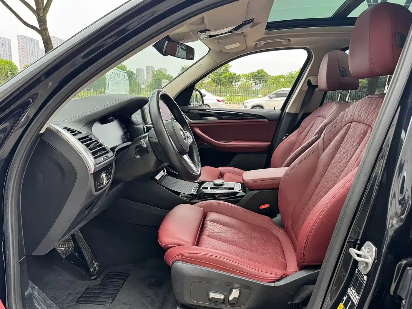 BMW iX3 2023 Leading Type фото 7