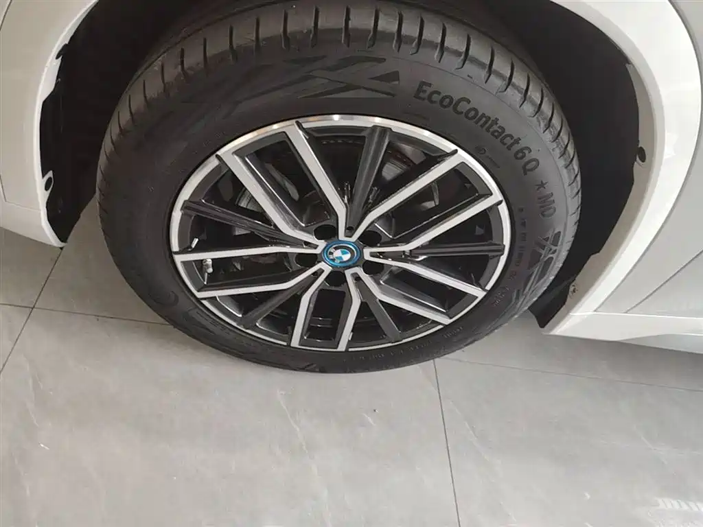 BMW iX1 2023 eDrive25L M Sport Package фото 23