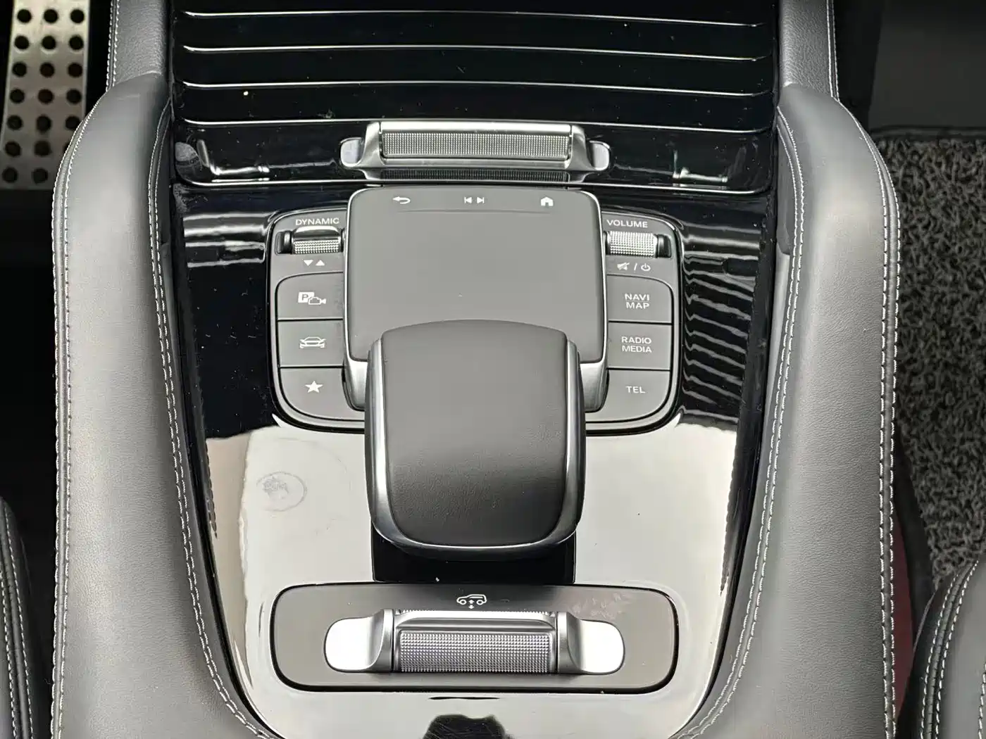 Mercedes-Benz GLE AMG 2024 AMG GLE 53 4MATIC+ фото 6