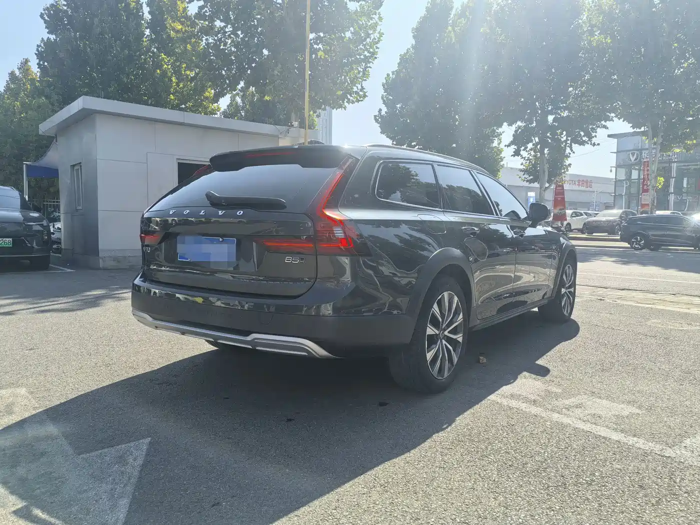 Volvo V90 2021 2021 Model Cross Country B5 AWD Smart Edition