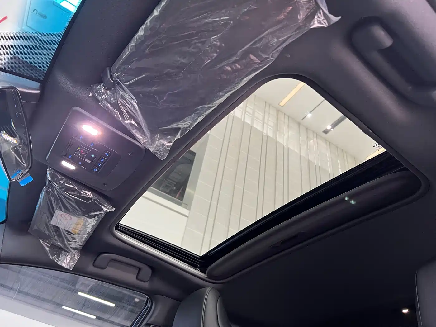 Toyota Avalon 2023 2.5L Luxury Edition фото 20